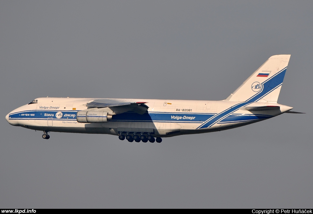 Volga-Dnepr Airlines – Antonov AN-124-100 RA-82081