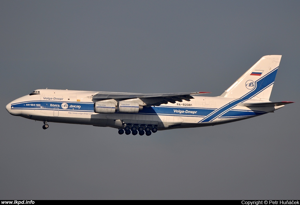 Volga-Dnepr Airlines – Antonov AN-124-100 RA-82081