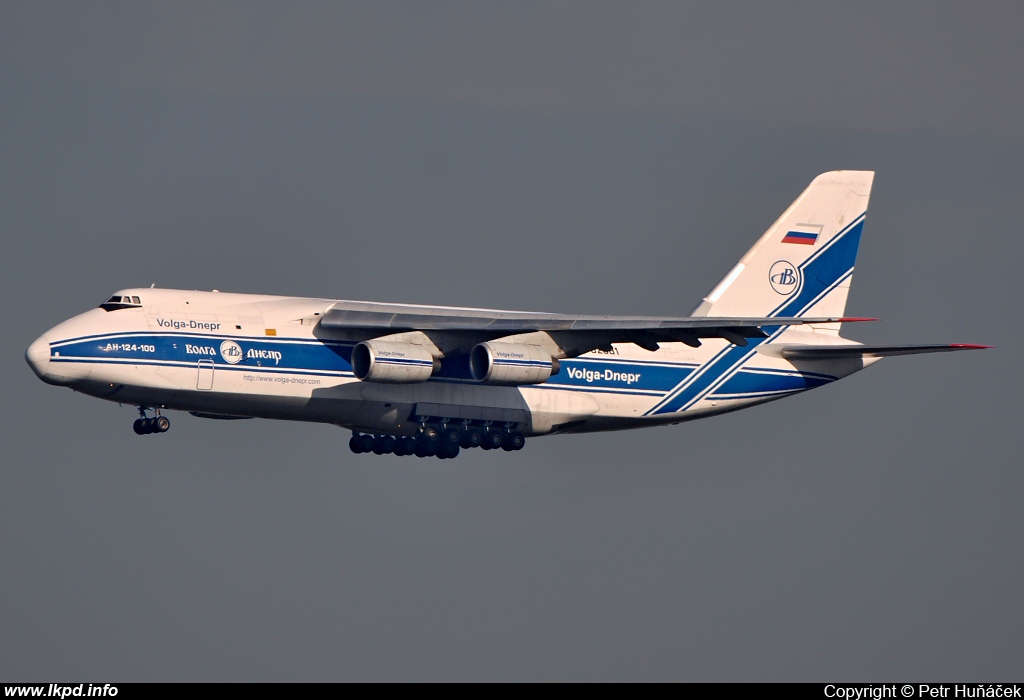 Volga-Dnepr Airlines – Antonov AN-124-100 RA-82081