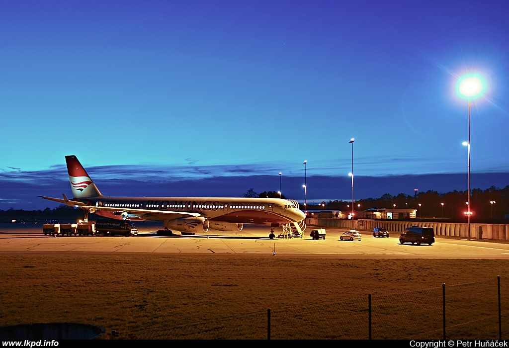 Red Wings – Tupolev TU-204-100 RA-64046