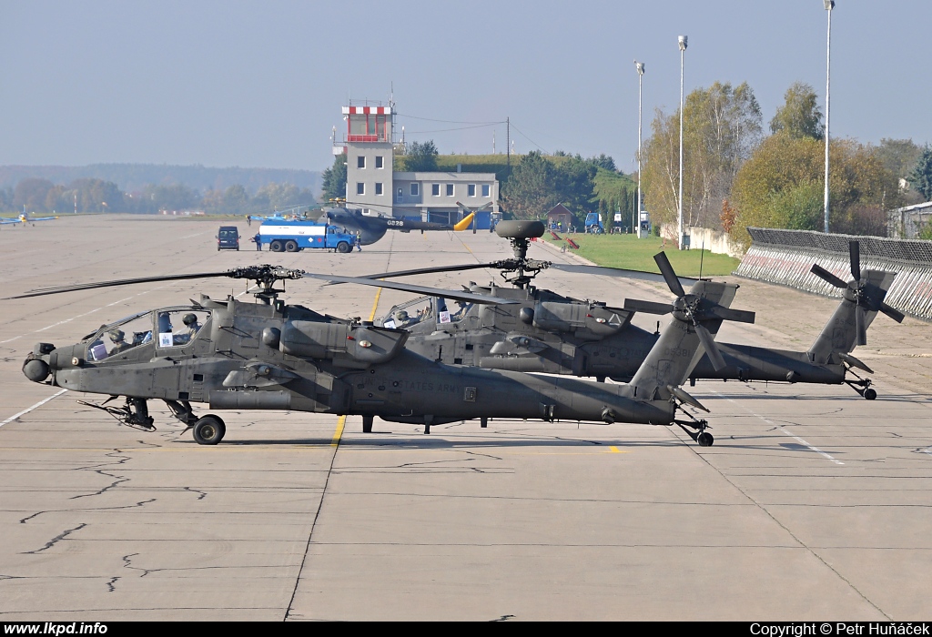 USAF – Boeing AH-64D Apache 03-05381