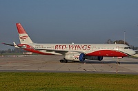 Red Wings – Tupolev TU-204-100V RA-64046