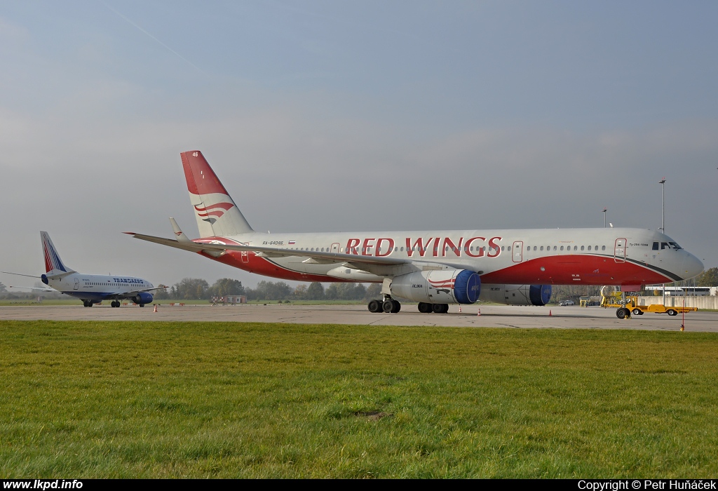 Red Wings – Tupolev TU-204-100V RA-64046