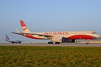 Red Wings – Tupolev TU-204-100V RA-64046