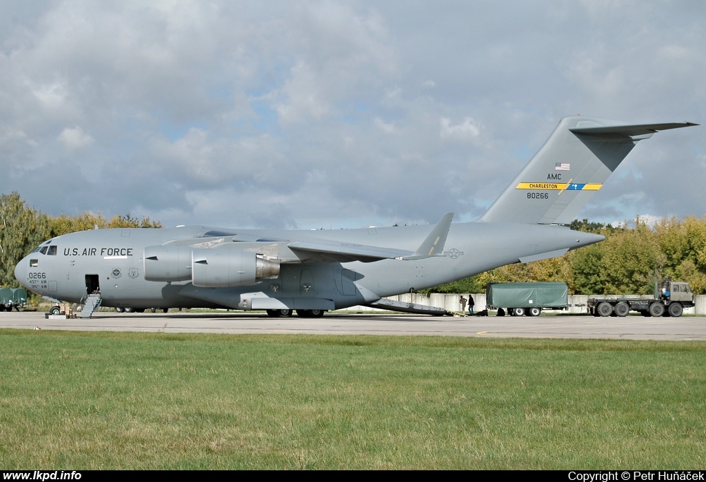 USAF – McDonnell Douglas C-17A Globemaster 88-0266