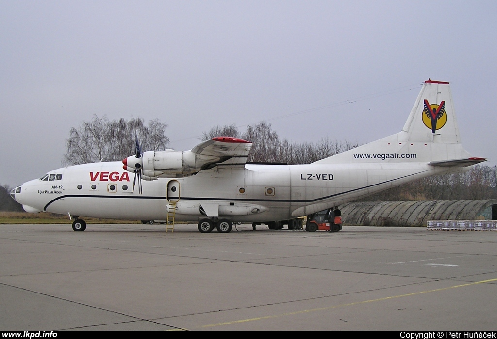 Vega Airlines – Antonov AN-12BP LZ-VED