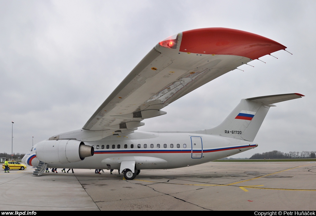 Rossia – Antonov AN-148-100EA RA-61720