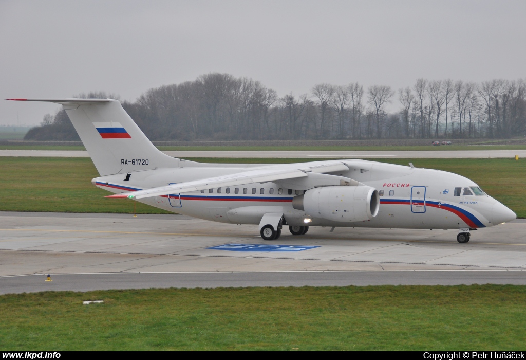 Rossia – Antonov AN-148-100EA RA-61720