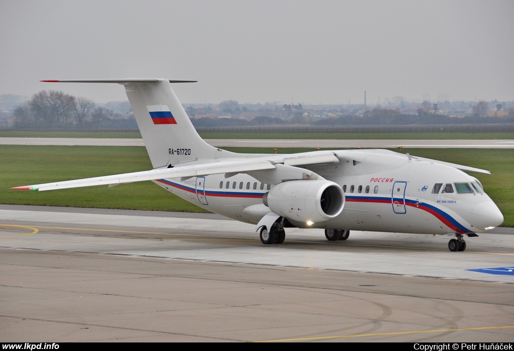 Rossia – Antonov AN-148-100EA RA-61720