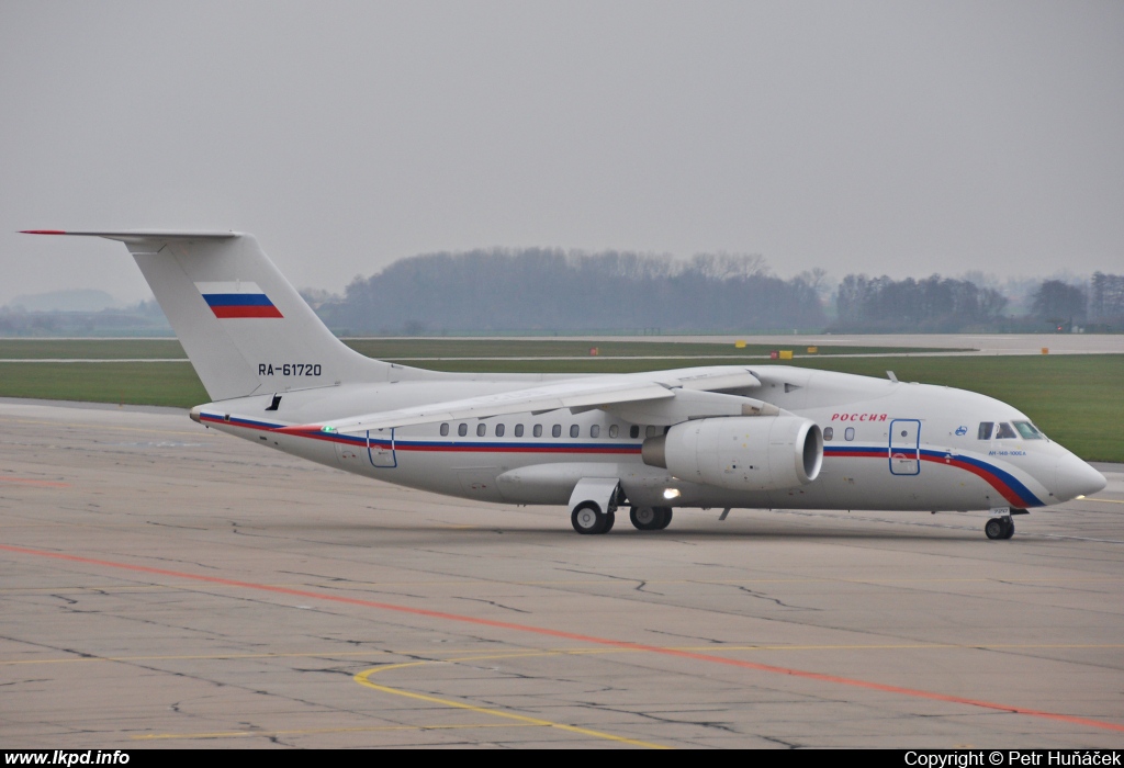 Rossia – Antonov AN-148-100EA RA-61720