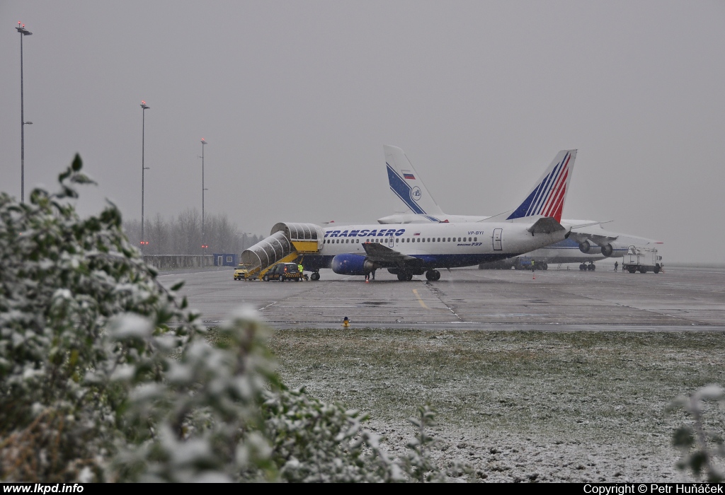 Transaero Airlines – Boeing B737-524 VP-BYI