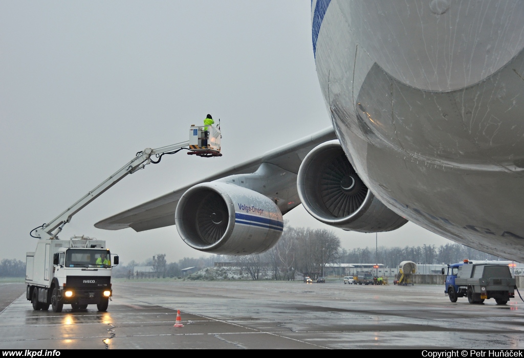 Volga-Dnepr Airlines – Antonov AN-124-100 RA-82043