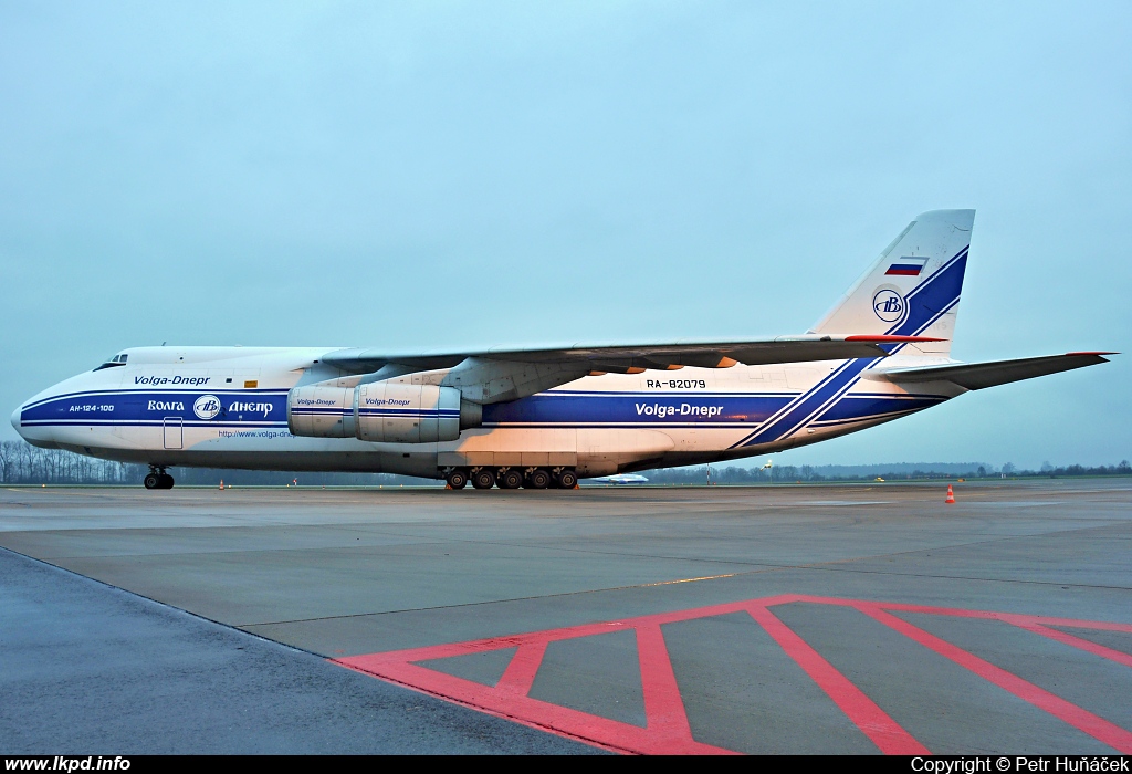 Volga-Dnepr Airlines – Antonov AN-124-100 RA-82079