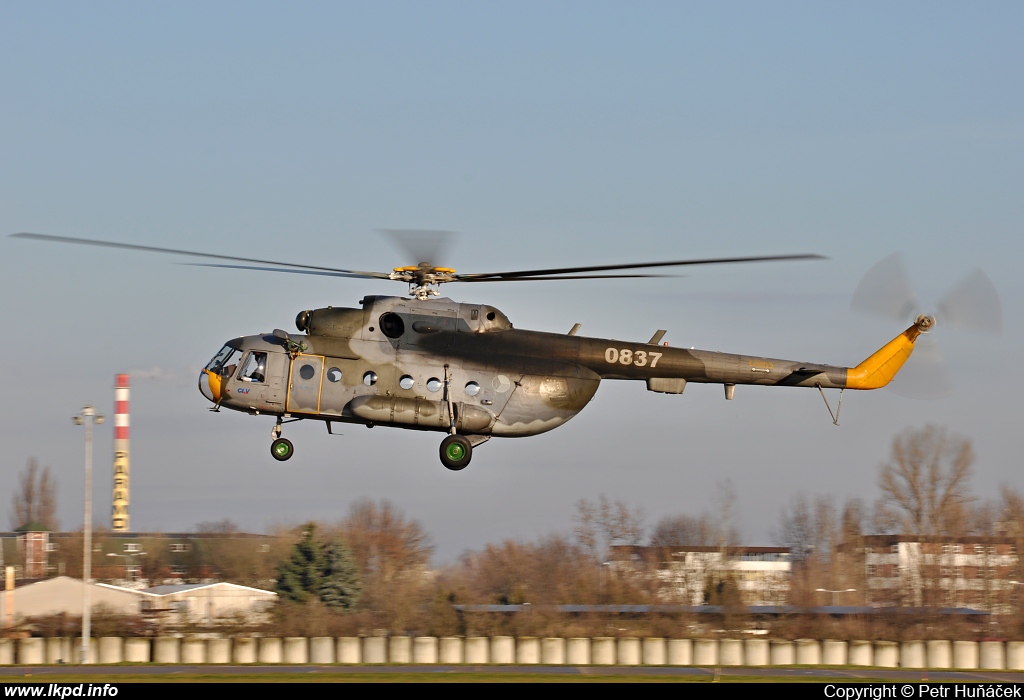 LOM-CLV – Mil Mi-17 0837