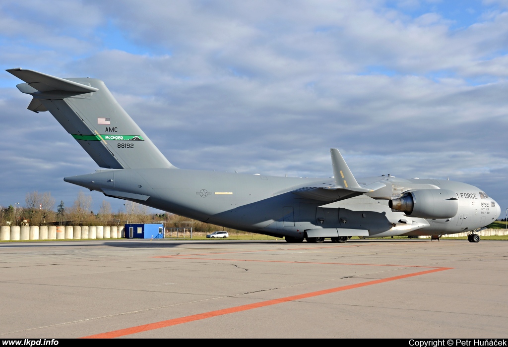 USAF – McDonnell Douglas C-17A Globemaster 08-8192