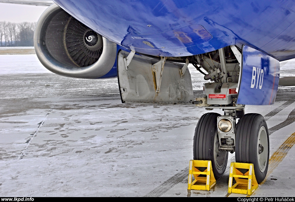 Transaero Airlines – Boeing B737-524 VP-BYO