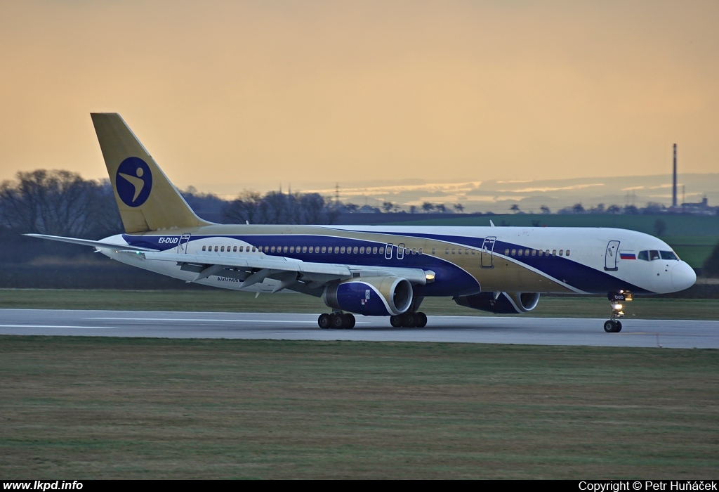 I Fly – Boeing B757-256 EI-DUD