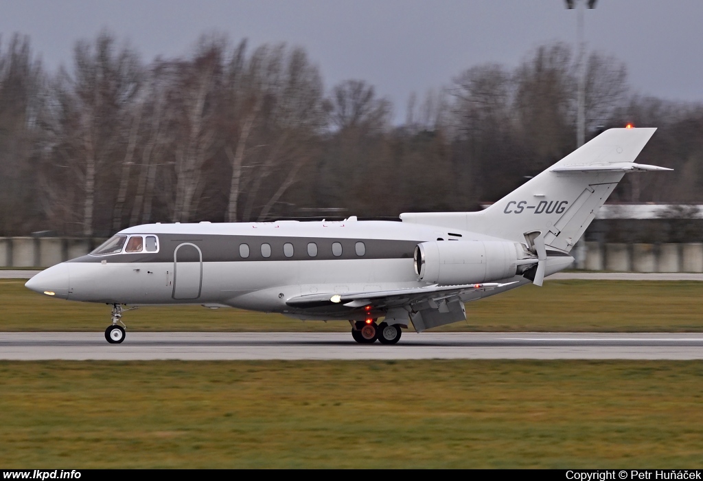 NetJets Europe – Raytheon Hawker 750 CS-DUG