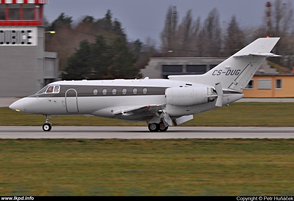 NetJets Europe – Raytheon Hawker 750 CS-DUG