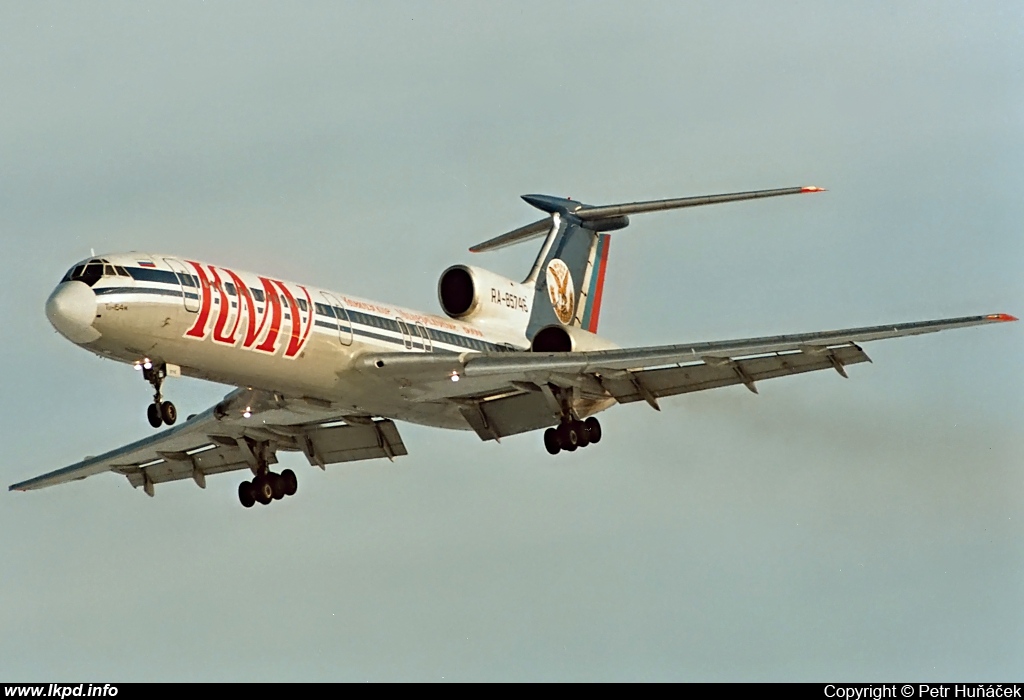 KMV Avia – Tupolev TU-154M RA-85746