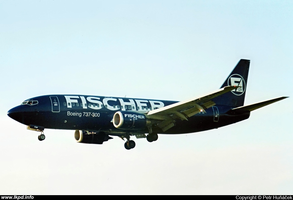 Fischer Air – Boeing B737-33A OK-FUN