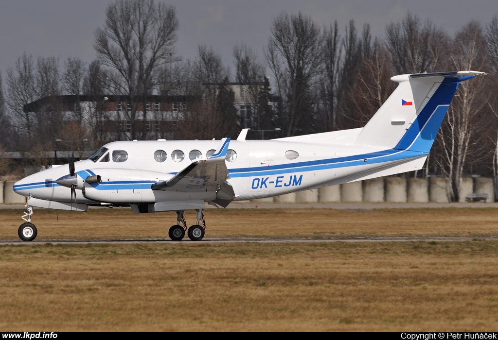 Junker – Beech 200GT/250 OK-EJM