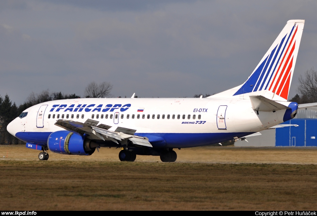 Transaero Airlines – Boeing B737-5Q8 EI-DTX