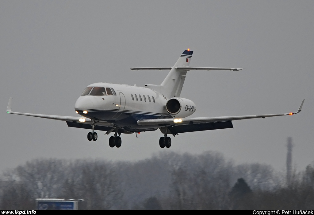 Madjet – Hawker 900XP CS-DPA