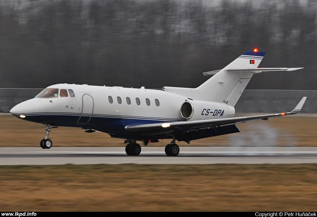 Madjet – Hawker 900XP CS-DPA