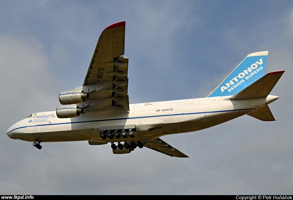 Antonov Design Bureau – Antonov AN-124-100 UR-82072