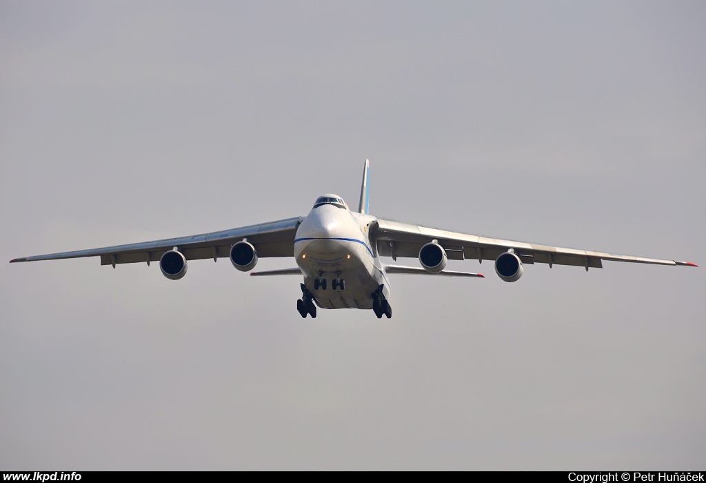 Antonov Design Bureau – Antonov AN-124-100 UR-82072