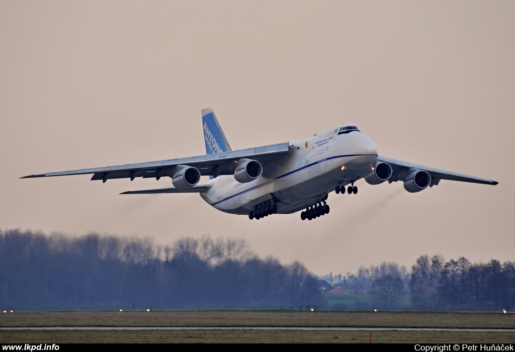 Antonov Design Bureau – Antonov AN-124-100M-150 UR-82072