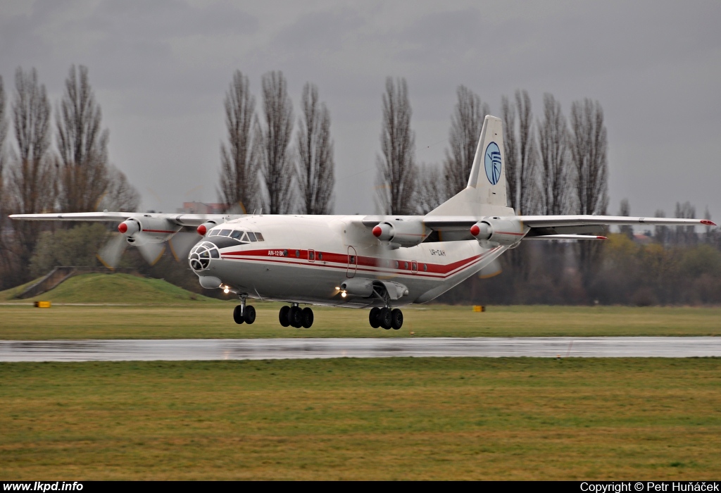 Ukraine Air Alliance – Antonov AN-12BK UR-CAH