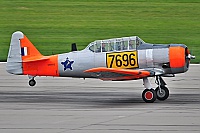 Private/Soukrom – North American AT-6C N696RE