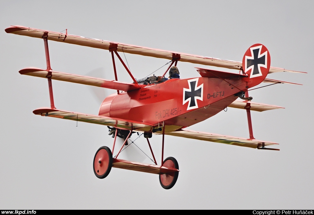 Private/Soukrom – Fokker DR-1 Dreidecker D-EFTJ