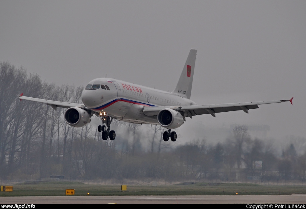 Rossia – Airbus A319-115 (CJ) RA-73026