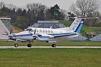 Junker – Beech Super King Air 300LW OK-GTJ