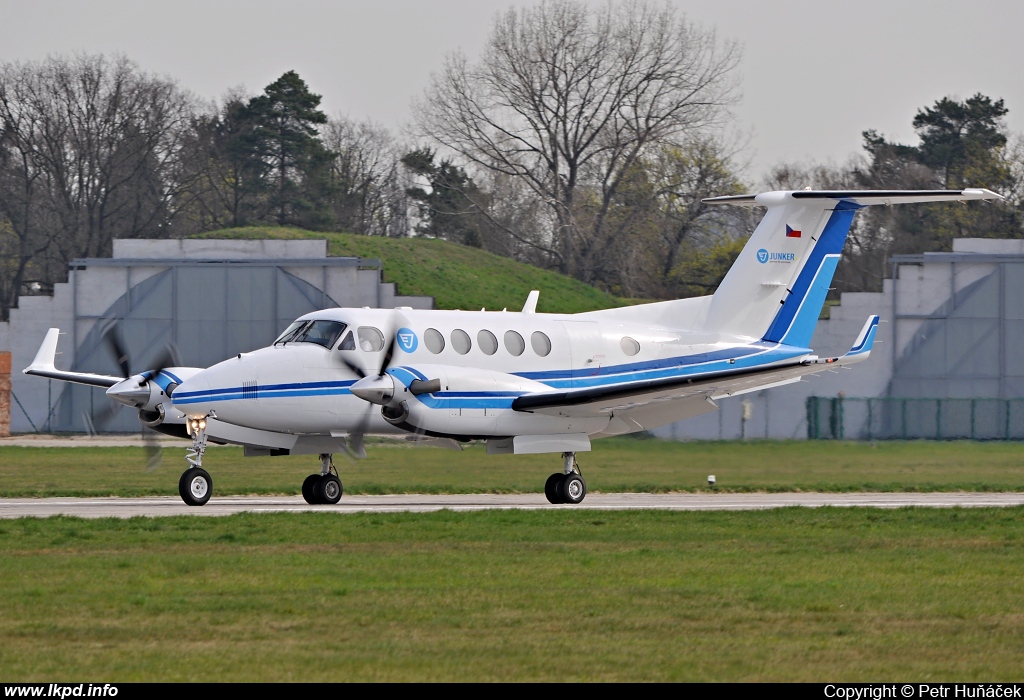 Junker – Beech 200GT/250 OK-EJM