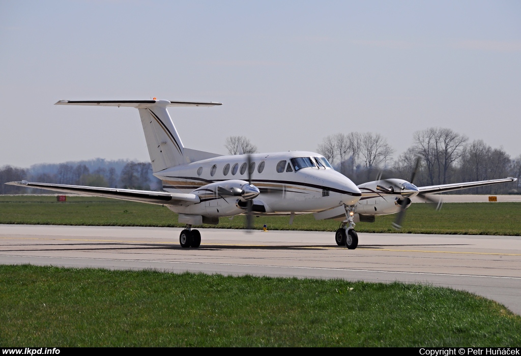 JOTA Aviation – Beech 200 G-FSEU