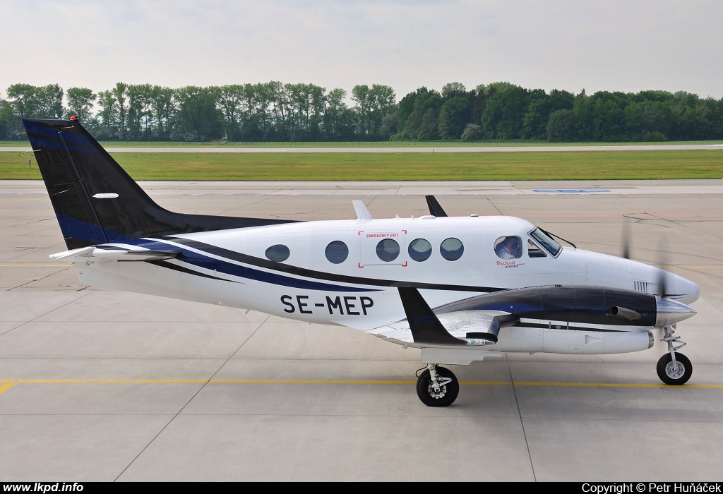 SAAB Company – Beech C-90GTX SE-MEP