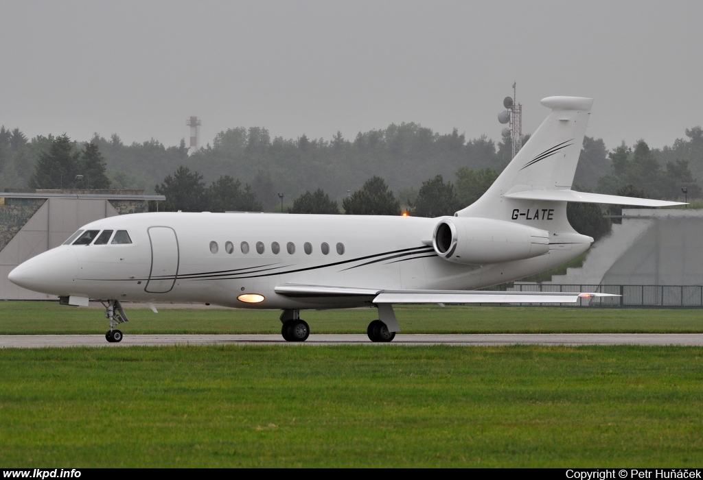 Hangar 8 – Dassault Aviation Falcon 2000EX G-LATE