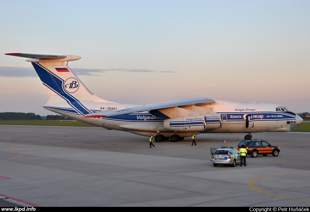 Volga-Dnepr Airlines – Iljuin IL-76TD-90VD  RA-76951