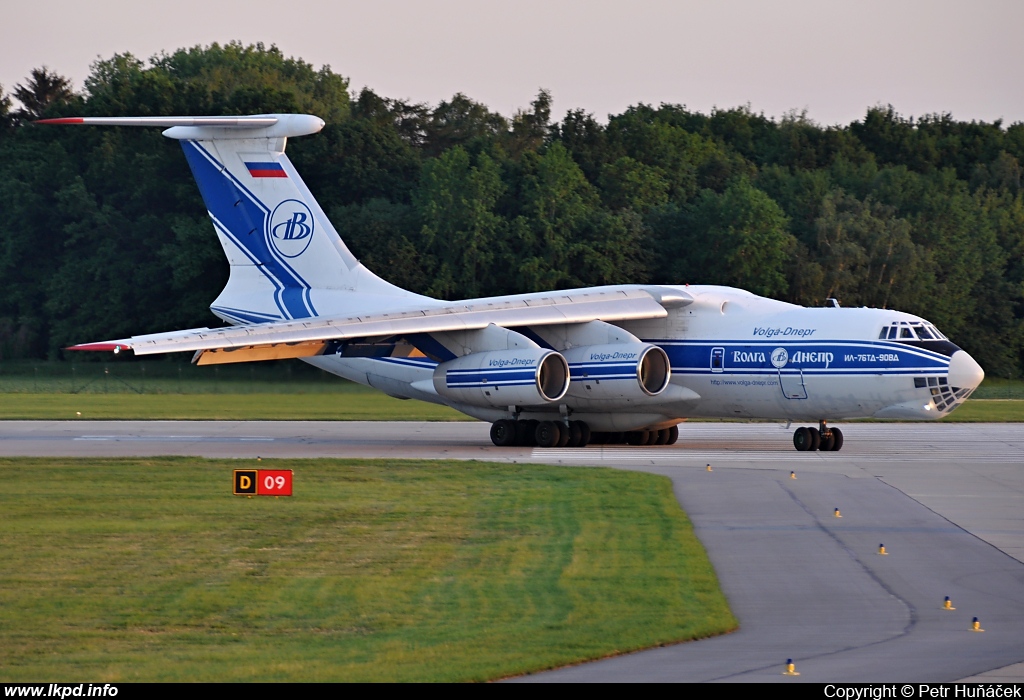 Volga-Dnepr Airlines – Iljuin IL-76TD-90VD  RA-76951