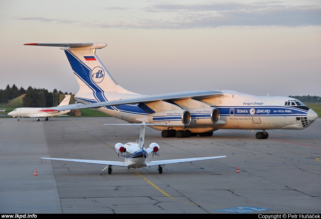 Volga-Dnepr Airlines – Iljuin IL-76TD-90VD  RA-76951