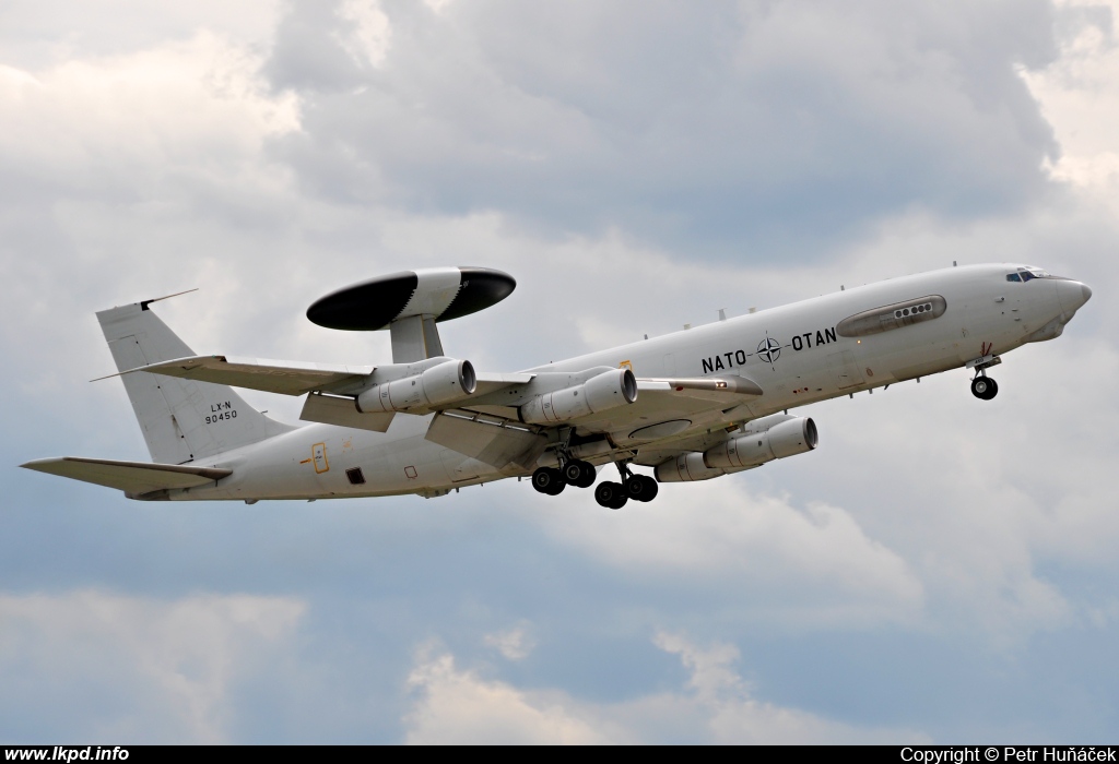 NATO – Boeing E-3A AWACS LX-N90450