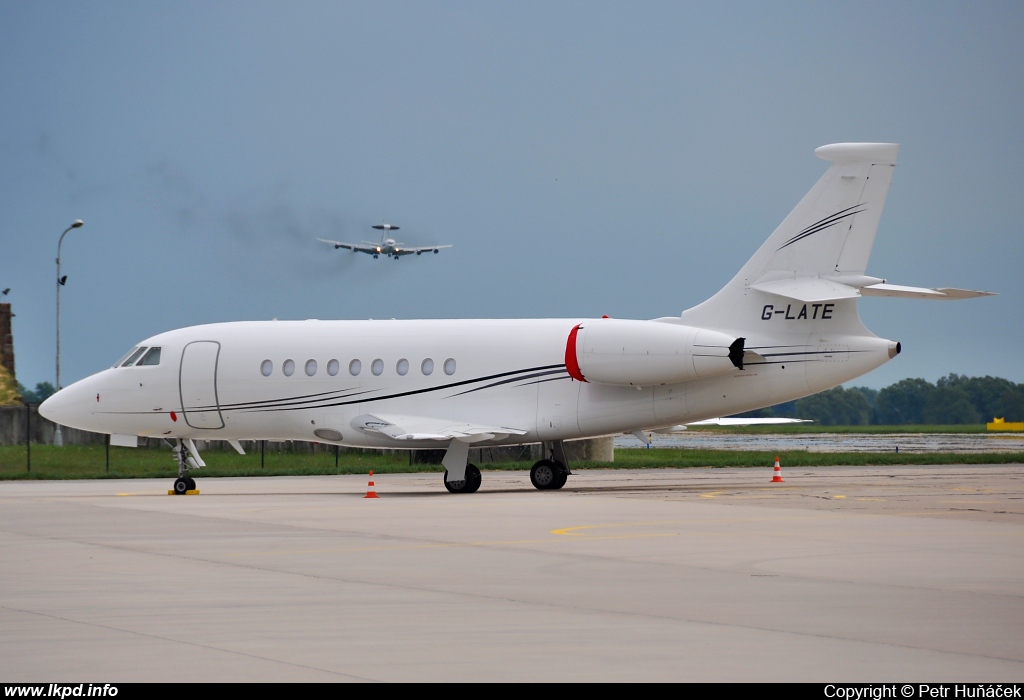 Hangar 8 – Dassault Aviation Falcon 2000EX G-LATE