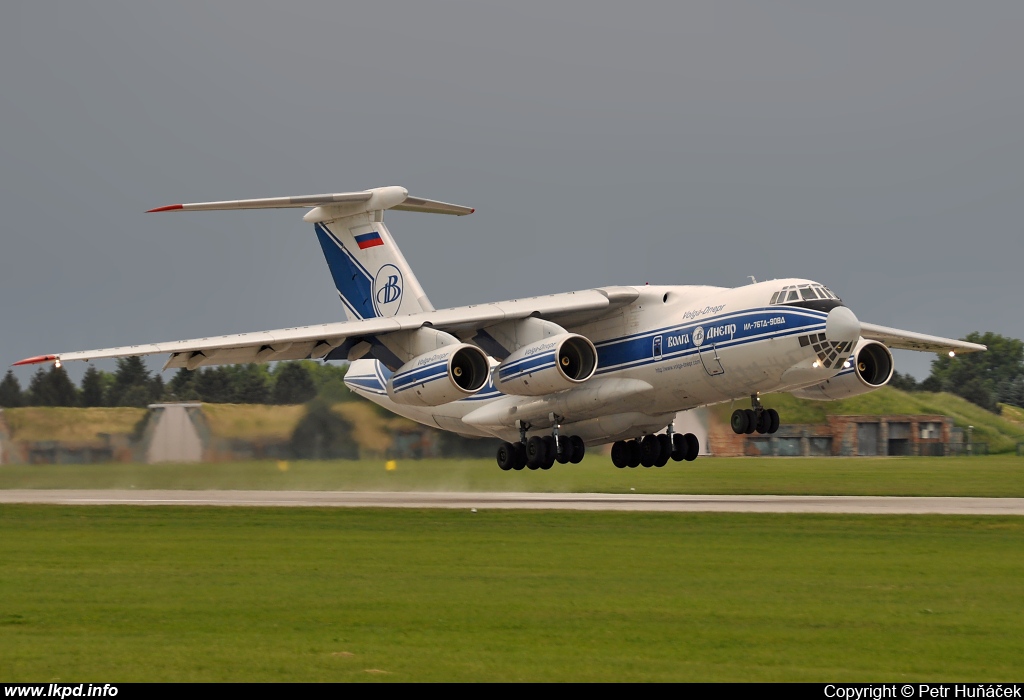 Volga-Dnepr Airlines – Iljuin IL-76TD-90VD  RA-76951