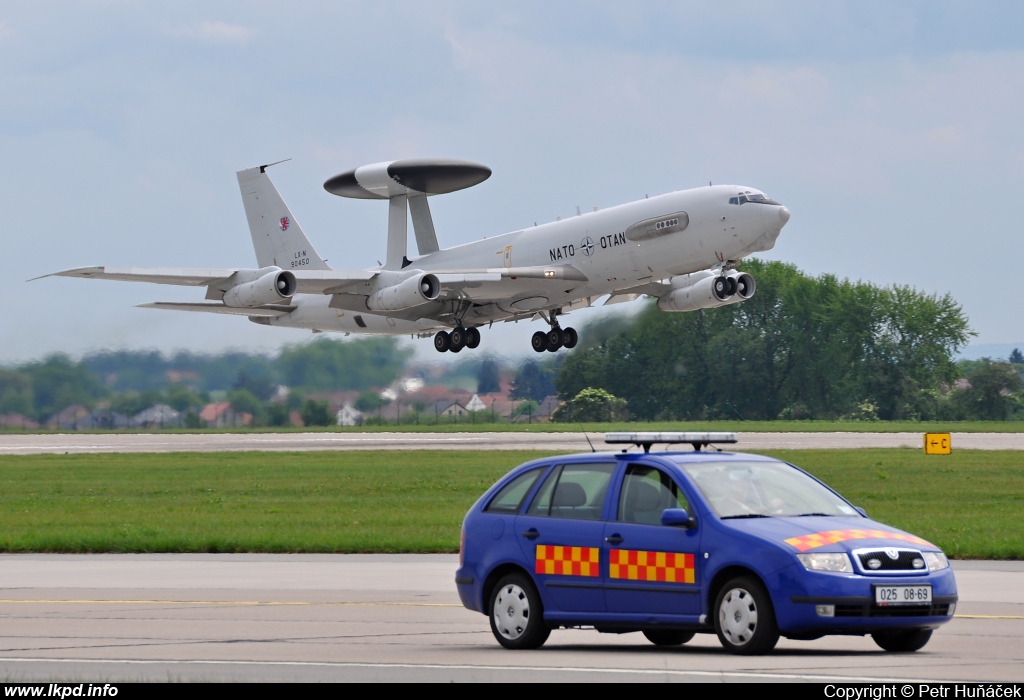 NATO – Boeing E-3A AWACS LX-N90450