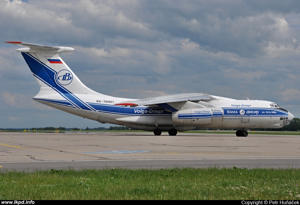 Volga-Dnepr Airlines – Iljuin IL-76TD-90VD  RA-76951