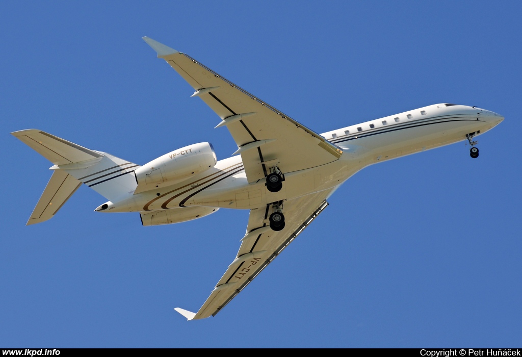 Private/Soukrom – Bombardier BD700-1A10 Global 6000 VP-CYY